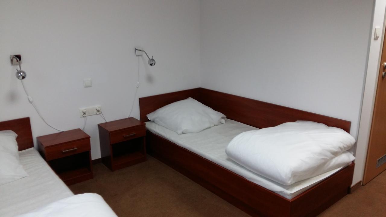 Motel Stare Brynki przy stacji BP Trójka Chlebowo Zewnętrze zdjęcie