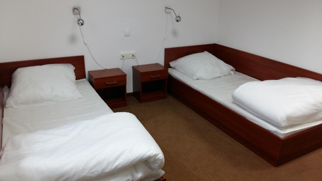 Motel Stare Brynki przy stacji BP Trójka Chlebowo Zewnętrze zdjęcie